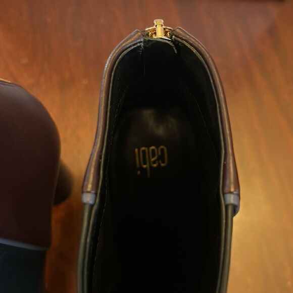 CABI black and plum leather 4” heel booties with back zipper Size 9.5 M NIB - Picture 7 of 11